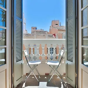  Appartement C74 - Marvelous 3 Bedroom In Historical Spanje